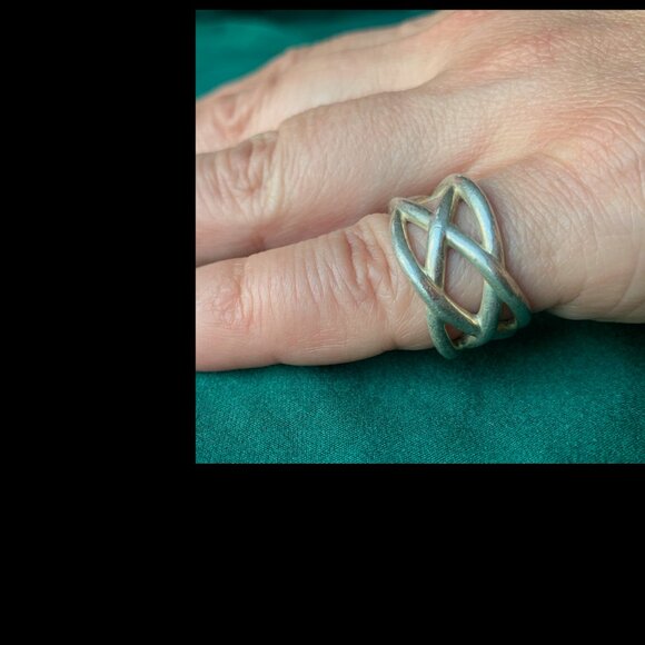 Tiffany & Vo. Vintage Crisscross  Ring. - Picture 4 of 9